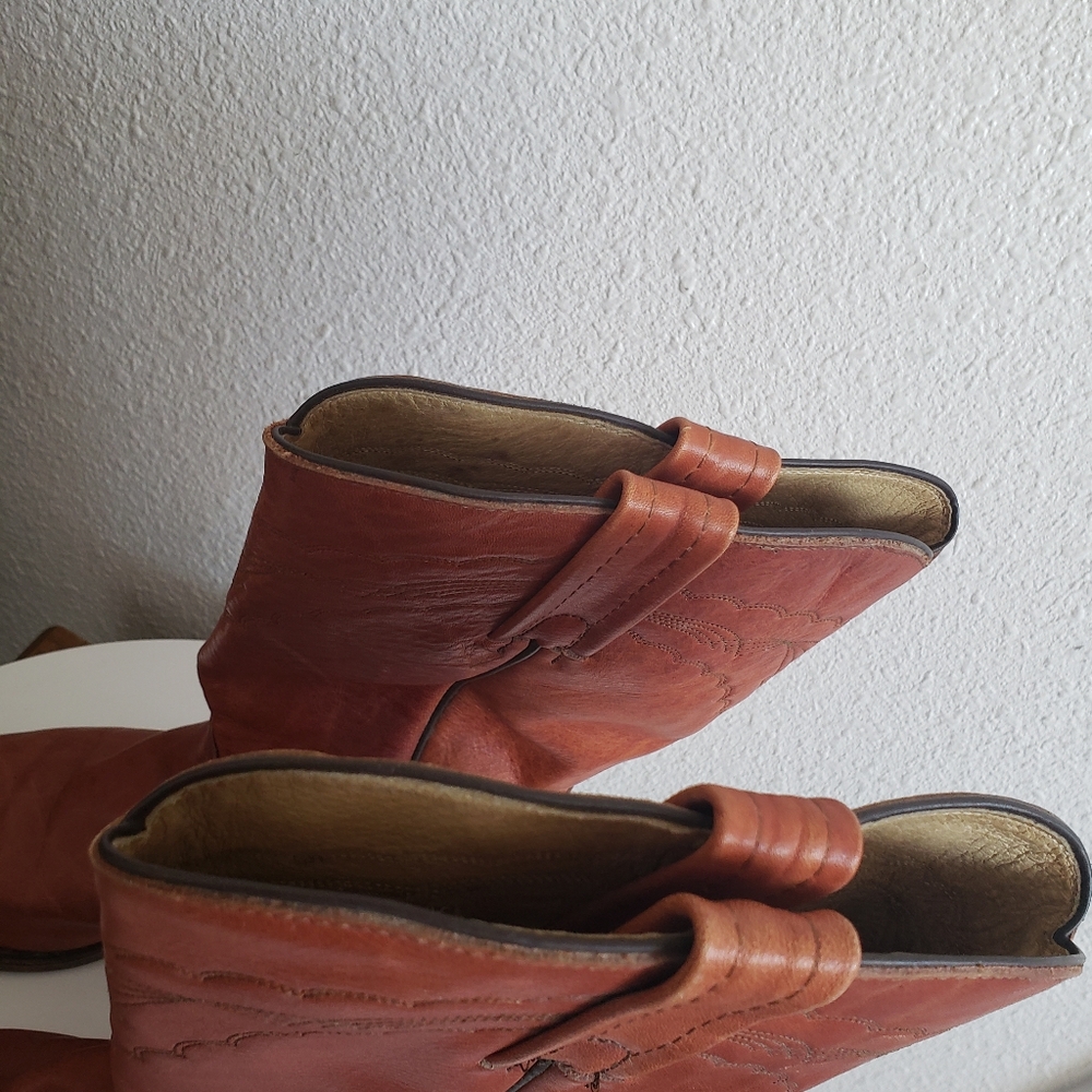 Frye Chestnut Brown Leather Western Pull-On Boots - Picture 11 of 15